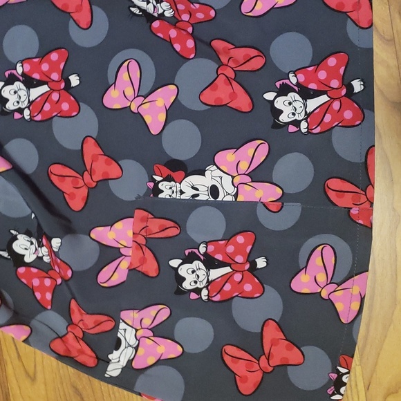 Minnie mouse scrub uniform - Picture 2 of 4